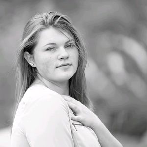 Meet your Posher, Corie